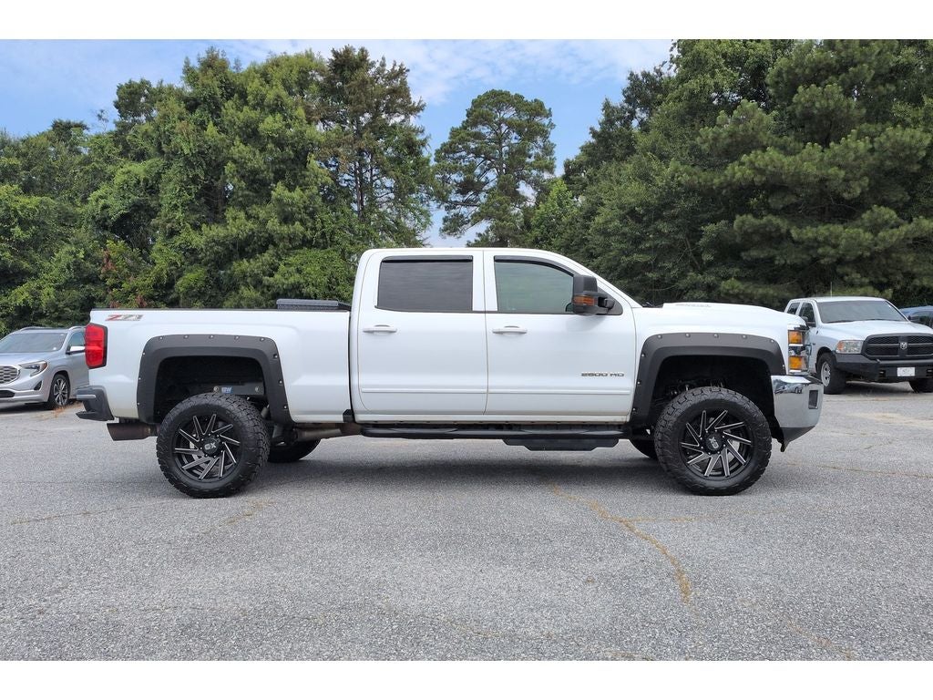 2017 Chevrolet Silverado 2500HD 9