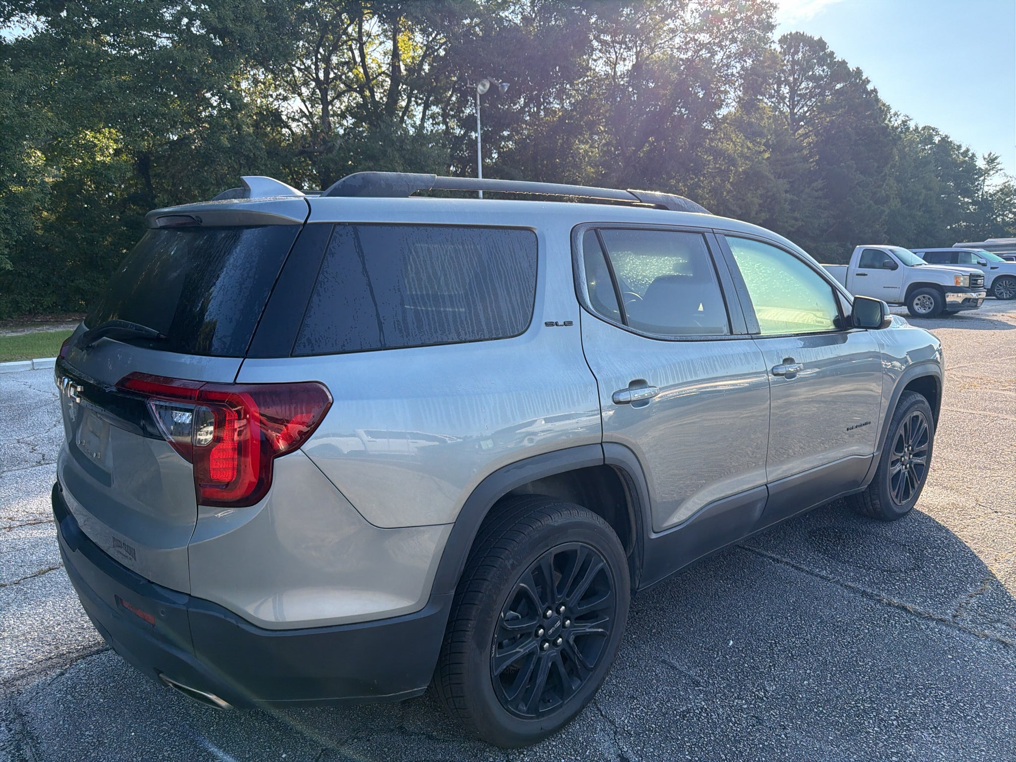 2023 GMC Acadia SLE