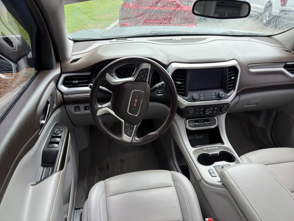 2021 GMC Acadia SLT