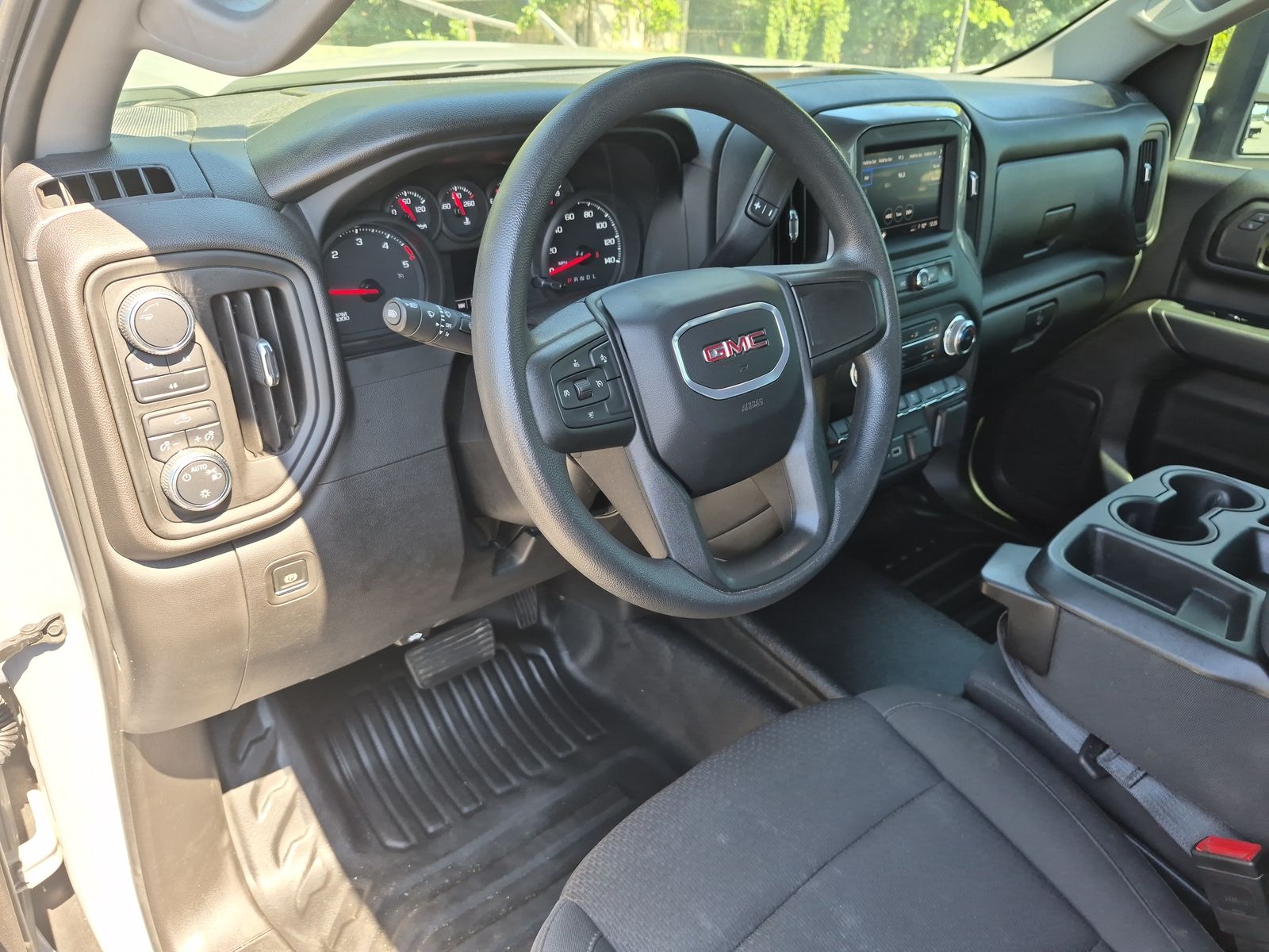 2024 GMC Sierra 2500 HD Pro