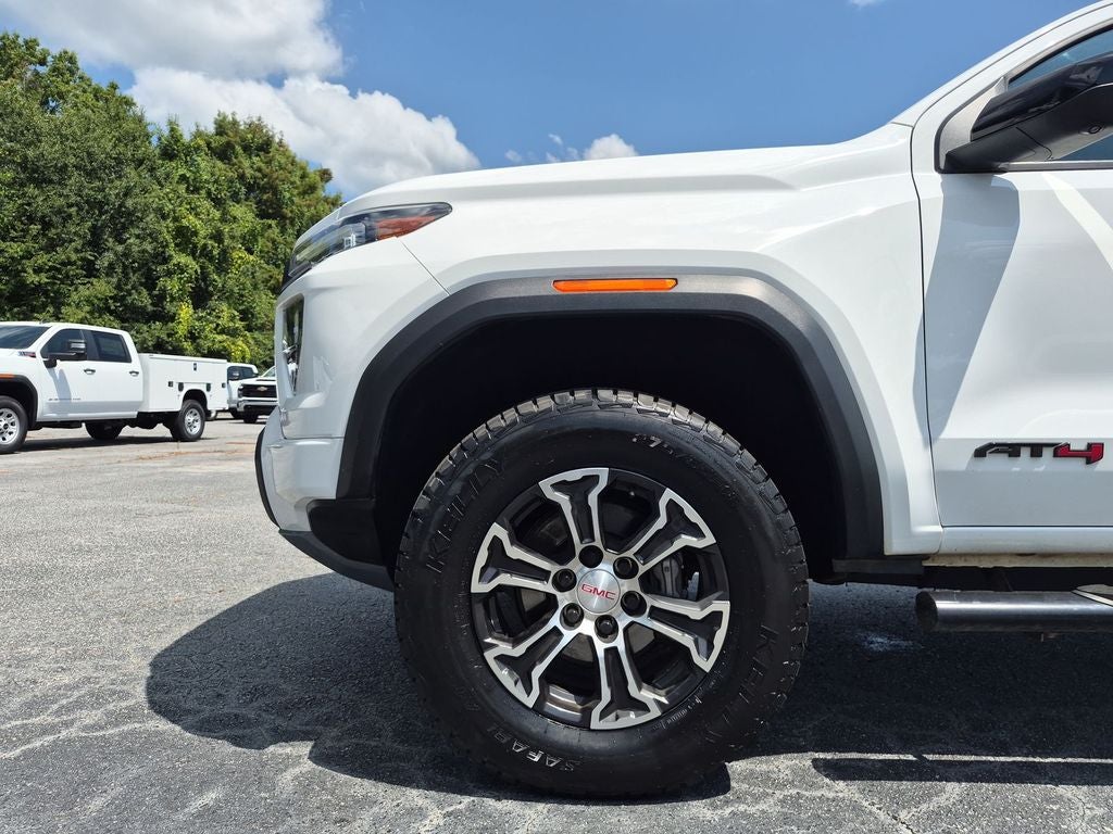 2024 GMC Canyon AT4