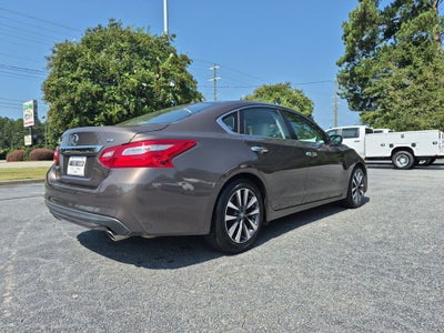 2017 Nissan Altima 2.5 SV
