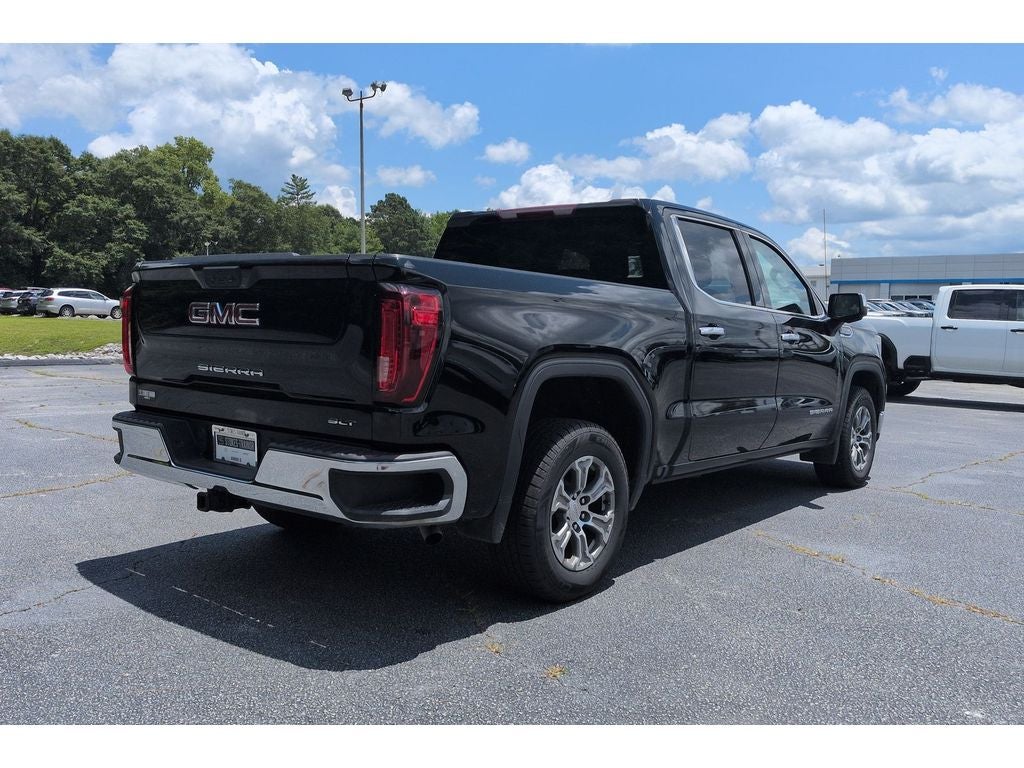 2025 GMC Sierra 1500 SLT