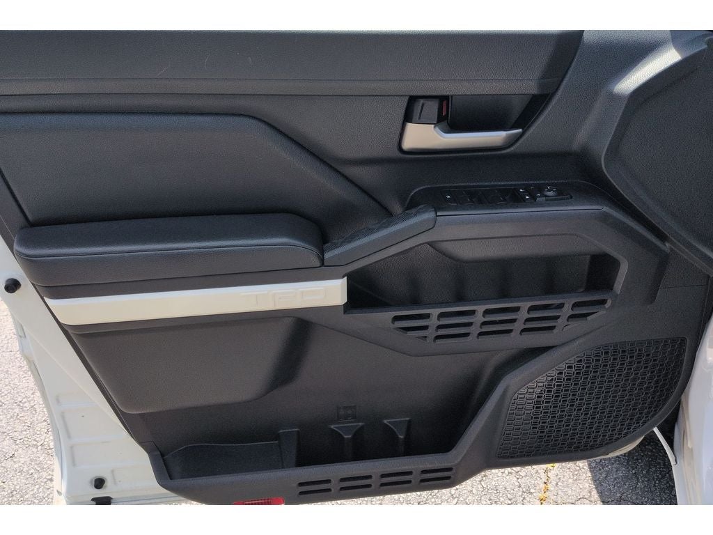 2024 Toyota Tacoma 4WD SR5