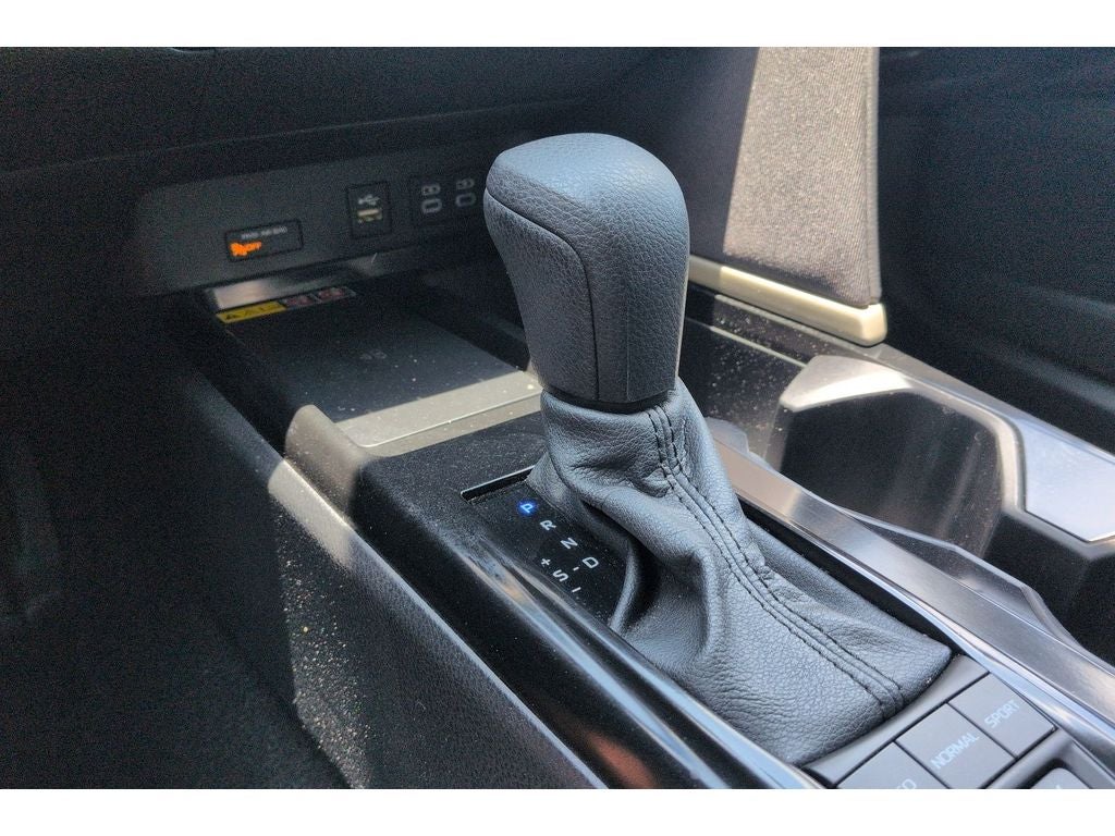 2025 Toyota Camry 15