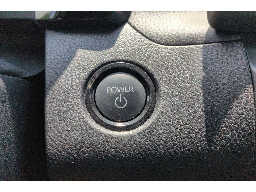 2025 Toyota Camry 16