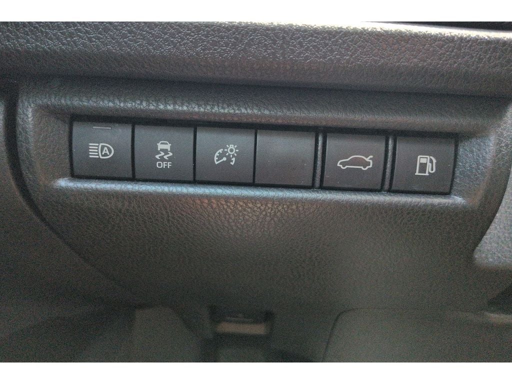2025 Toyota Camry 17