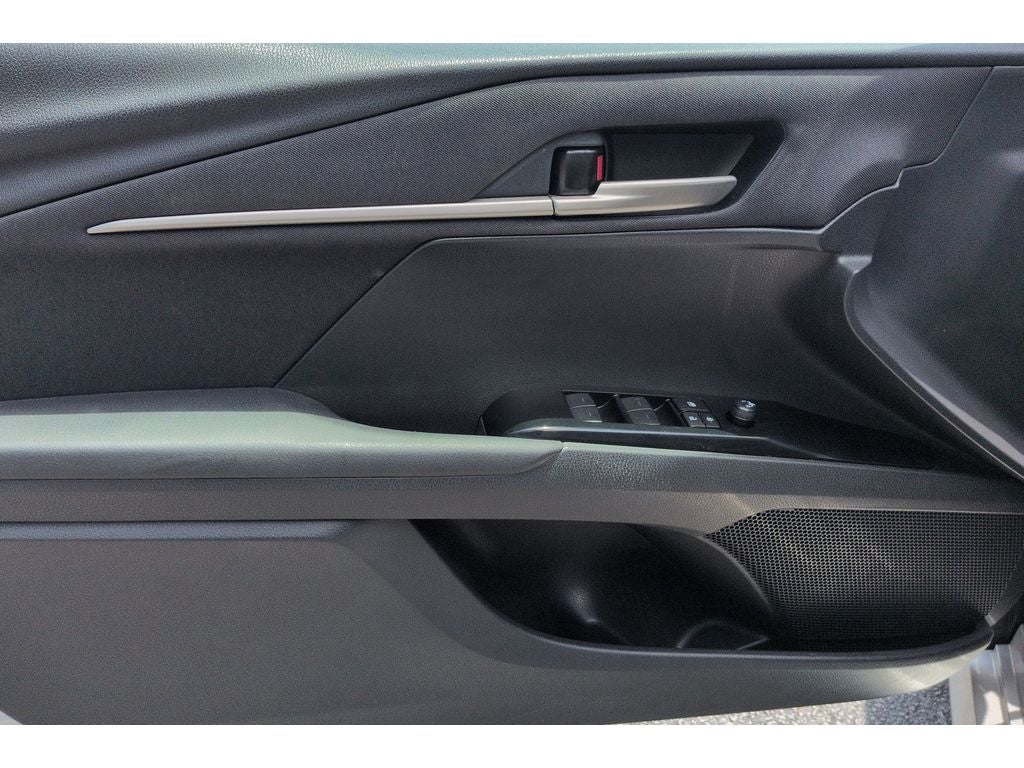 2025 Toyota Camry 21