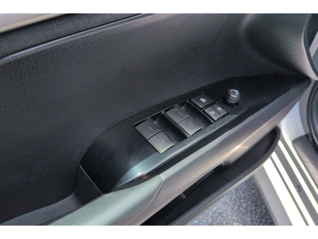 2025 Toyota Camry 22