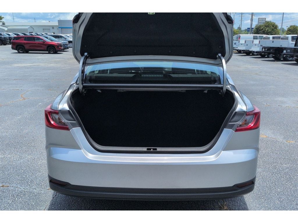 2025 Toyota Camry 24